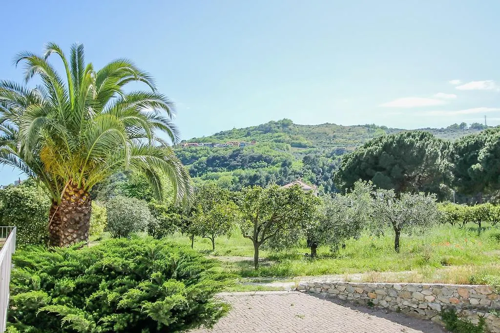 La Corte Natural Resort Pietra Ligure 0*,