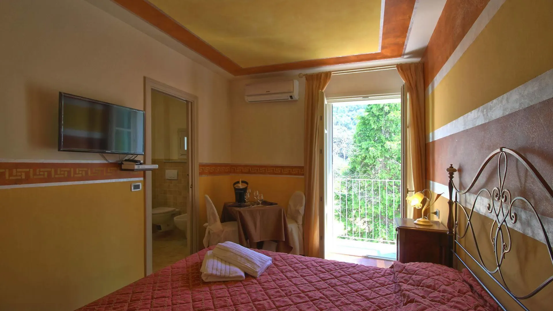 La Corte Natural Resort Pietra Ligure Casa de hóspedes